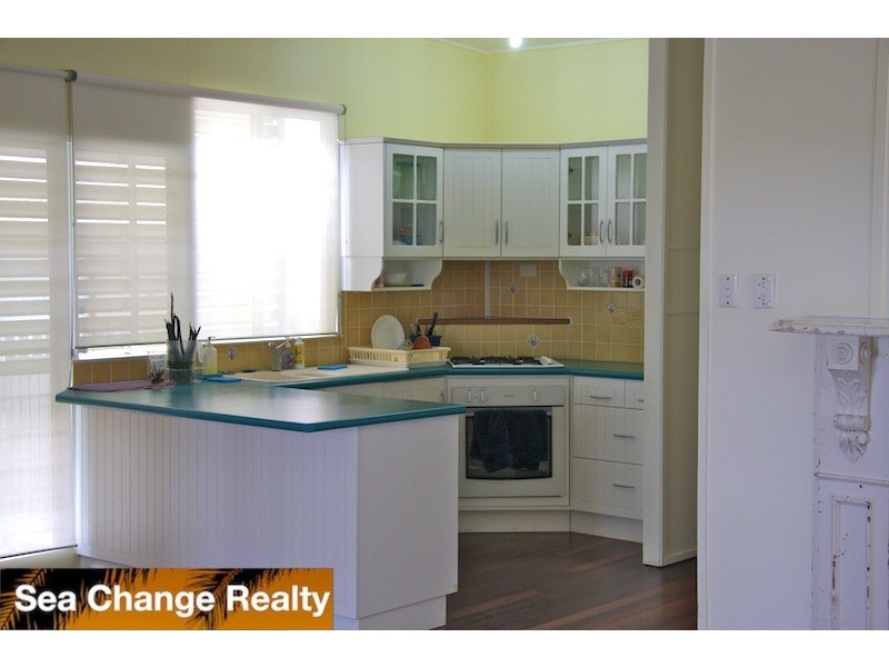 24 Esplande, Emu Park QLD 4710