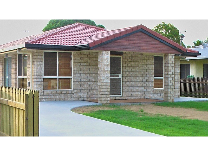 24 Limpus Avenue, Keppel Sands QLD 4702