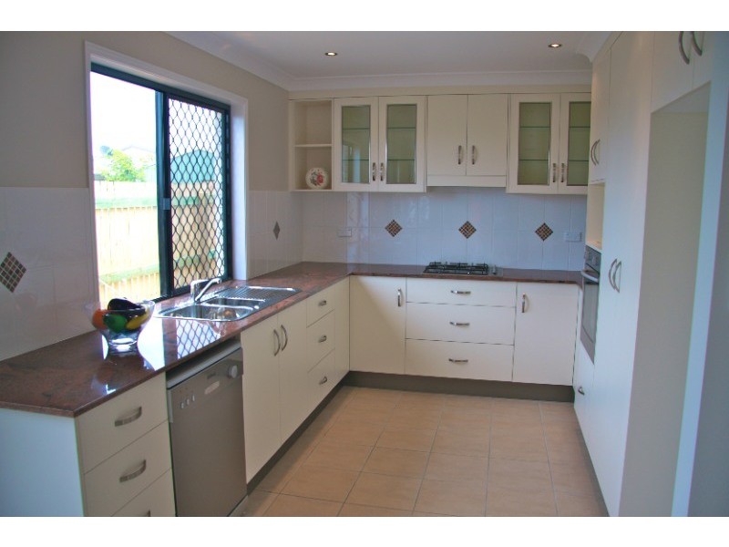 64 Hewitt  Street, Emu Park QLD 4710