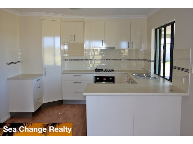 12 Timbers Beach Road, Emu Park QLD 4710