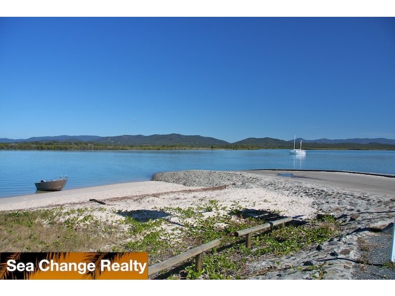 12 Timbers Beach Road, Emu Park QLD 4710