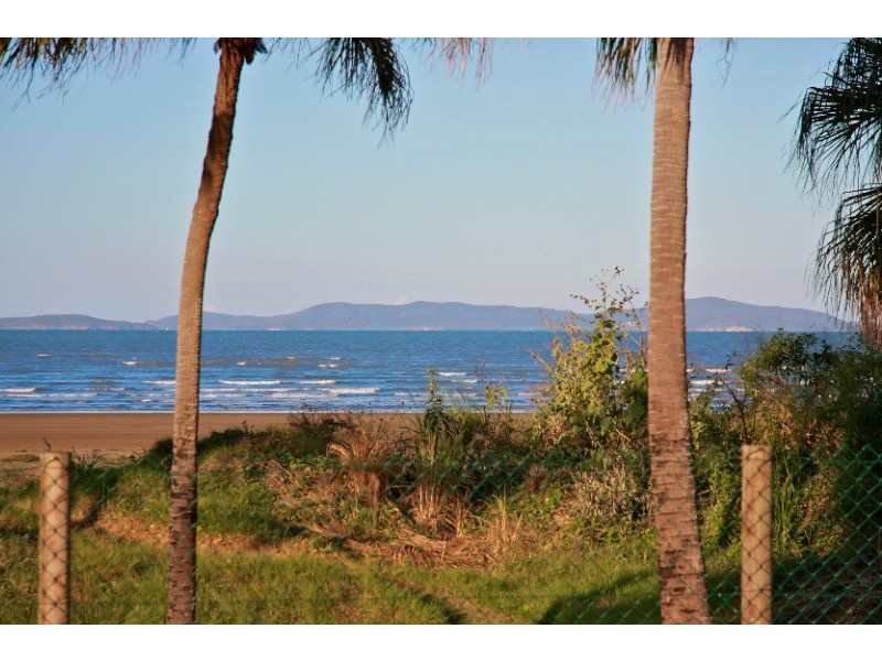 928 Scenic Highway, Kinka Beach QLD 4703