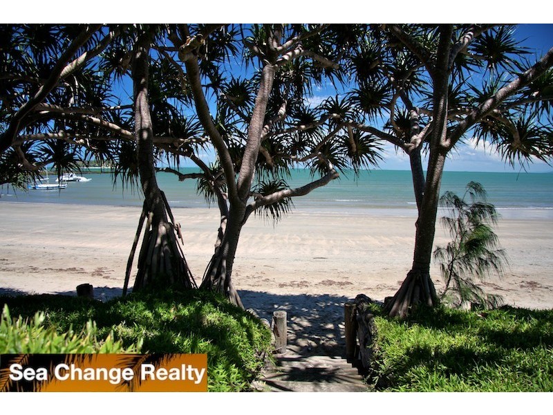 1 Sandy Lane, Emu Park QLD 4710