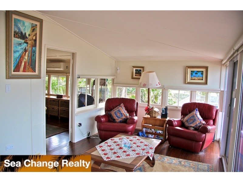 1 Sandy Lane, Emu Park QLD 4710