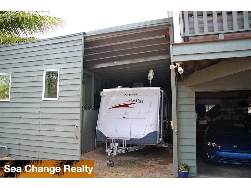 1 Sandy Lane, Emu Park QLD 4710