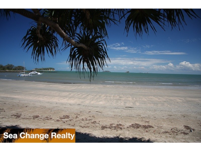 1 Sandy Lane, Emu Park QLD 4710