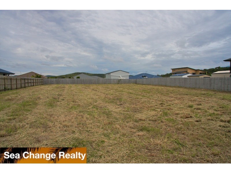 6 Lakeview Circuit, Mulambin QLD 4703