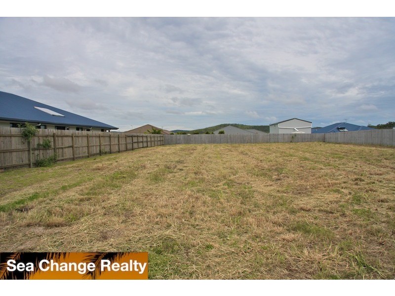 6 Lakeview Circuit, Mulambin QLD 4703