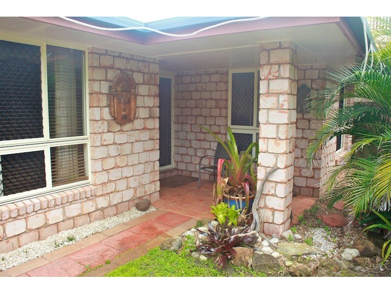 32 Larnach Street, Emu Park QLD 4710