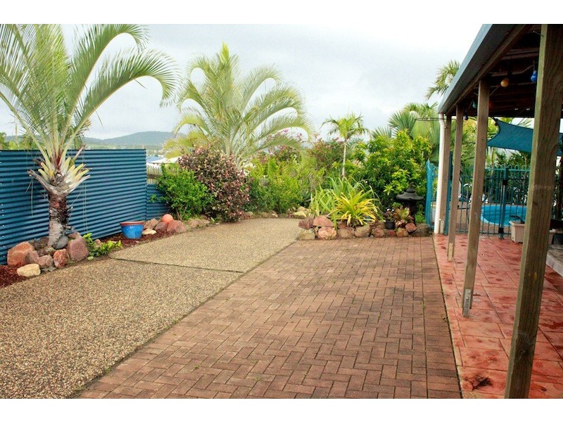 32 Larnach Street, Emu Park QLD 4710