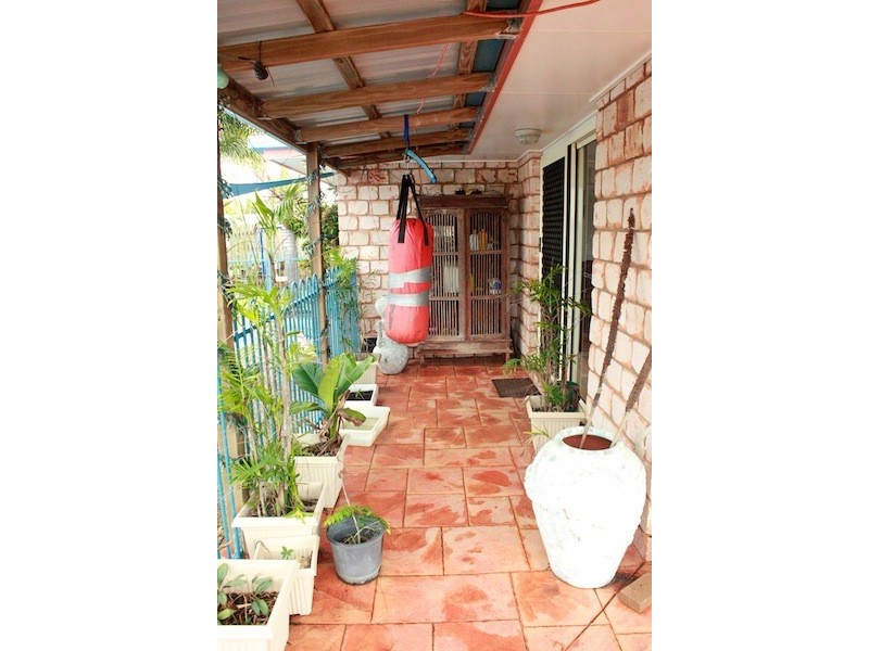 32 Larnach Street, Emu Park QLD 4710