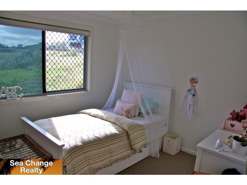 82 Larnach Street, Emu Park QLD 4710