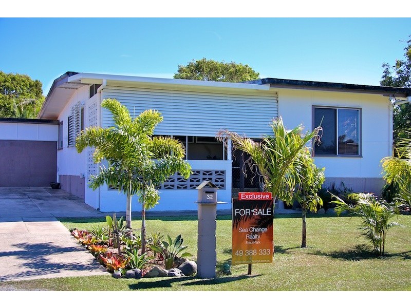 32 George Street, Emu Park QLD 4710
