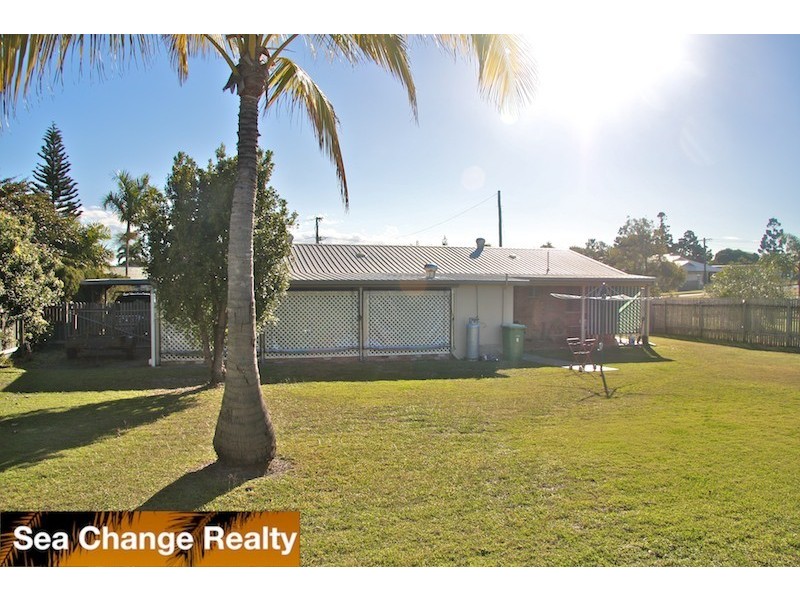 17 Hewitt  Street, Emu Park QLD 4710