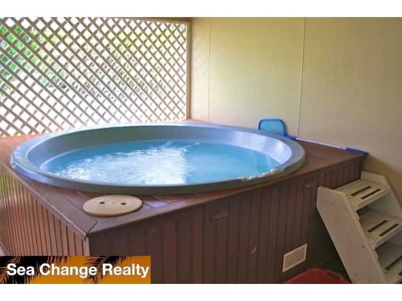 17 Hewitt  Street, Emu Park QLD 4710