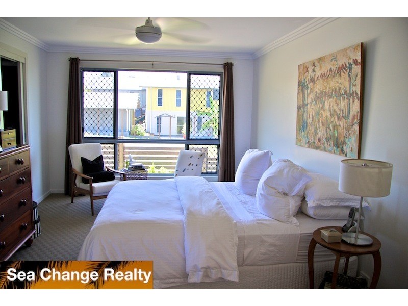 82 Larnach Street, Emu Park QLD 4710