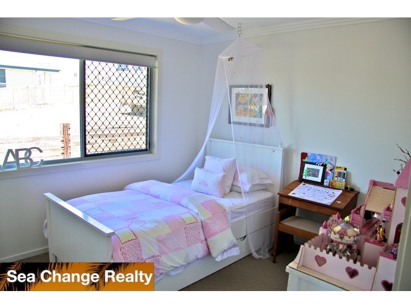 82 Larnach Street, Emu Park QLD 4710