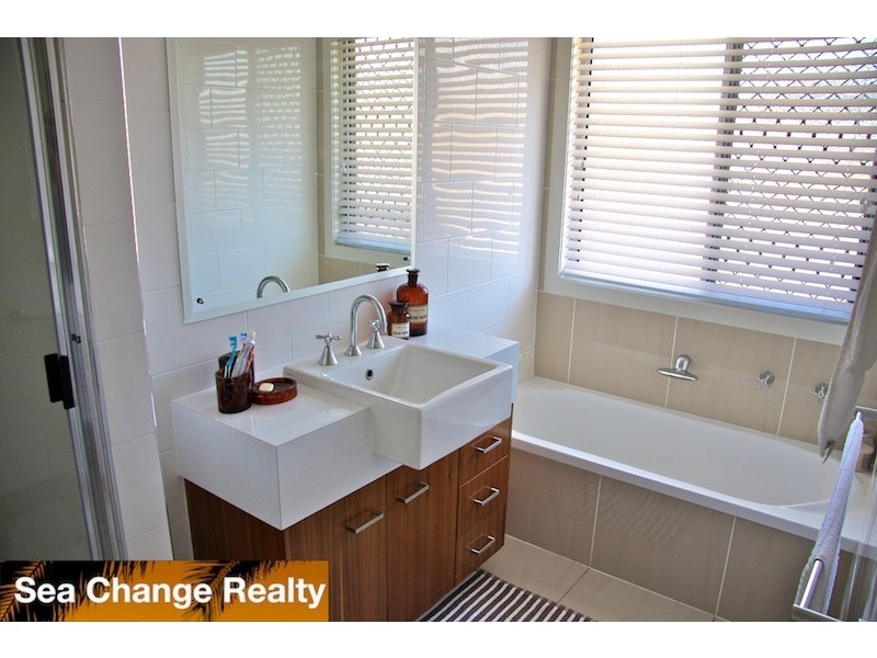 82 Larnach Street, Emu Park QLD 4710