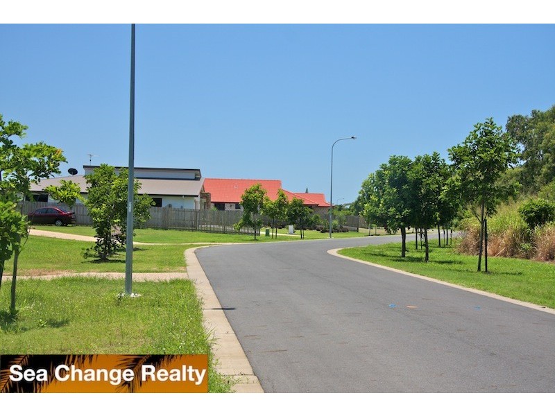 22 Lakeview Circuit, Mulambin QLD 4703