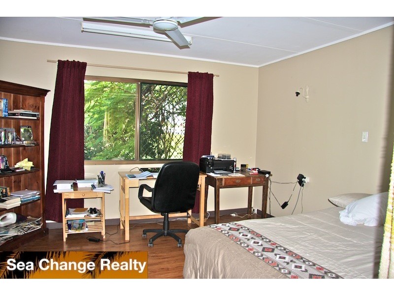 11 Nelson Street, Emu Park QLD 4710
