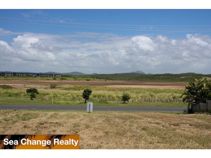 139 Hartley Street, Emu Park QLD 4710