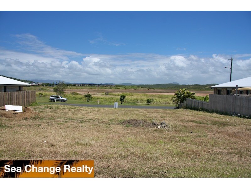 139 Hartley Street, Emu Park QLD 4710