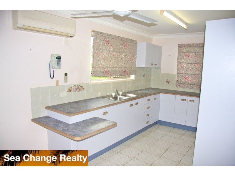 Level 1 25-27 Richard Street, Emu Park QLD 4710