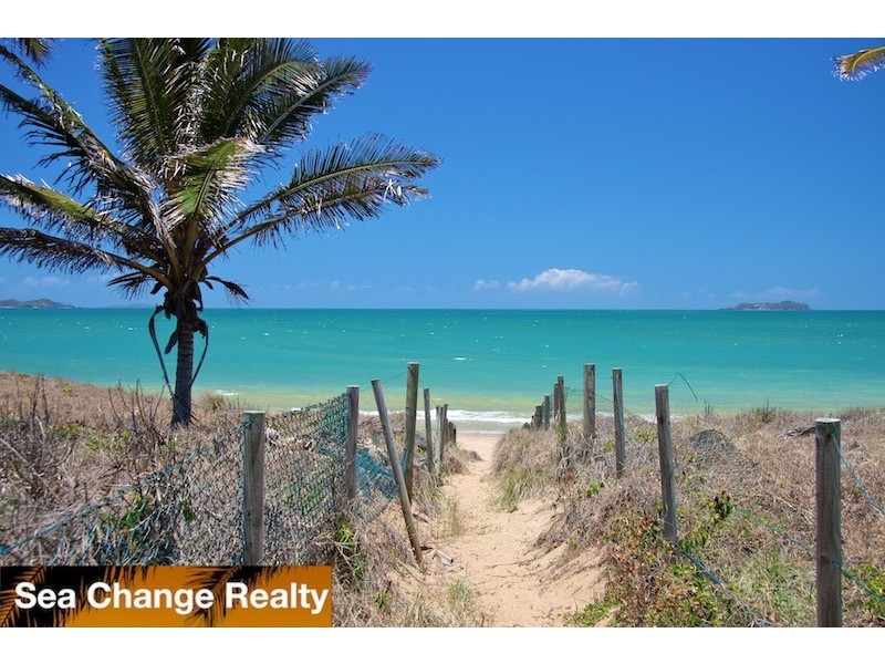 Level 1 25-27 Richard Street, Emu Park QLD 4710