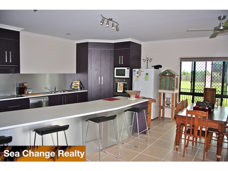 16  Sorrento Way, Emu Park QLD 4710