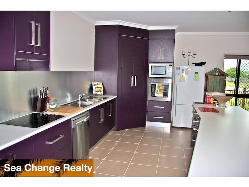 16  Sorrento Way, Emu Park QLD 4710