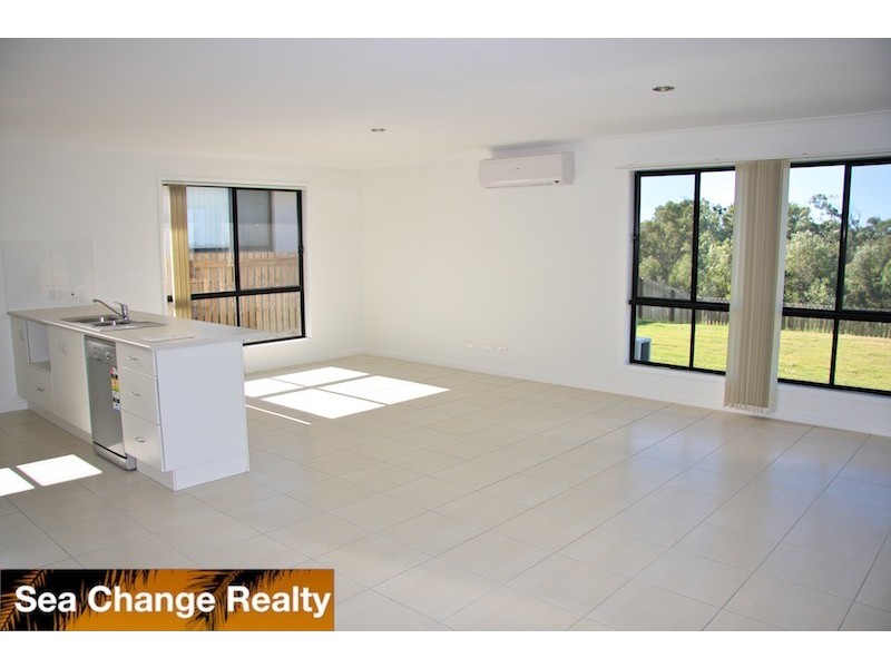 8 The Ridge Way, Emu Park QLD 4710