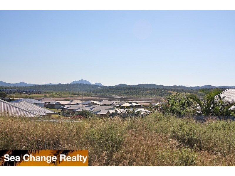 68 Larnach Street, Emu Park QLD 4710