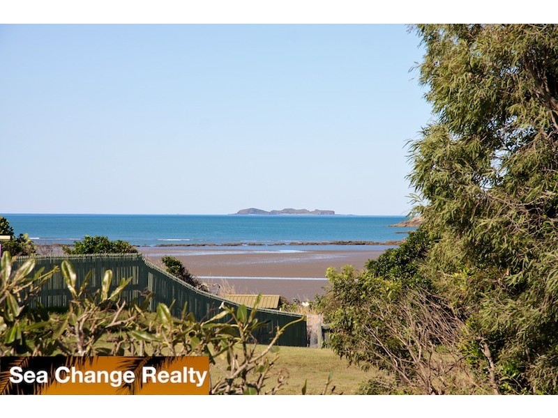 41 Reef Street, Emu Park QLD 4710