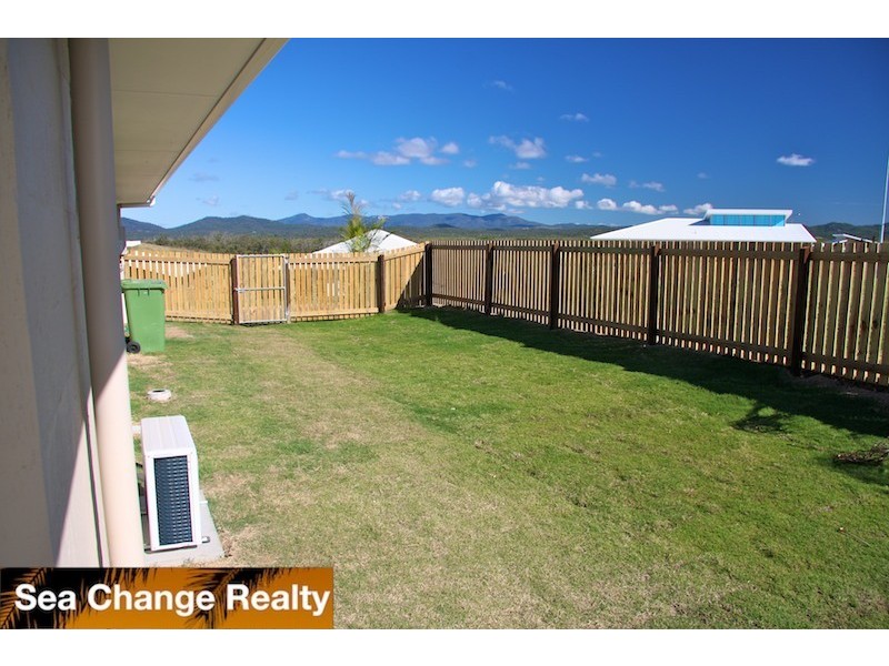 15 The Ridge Way, Emu Park QLD 4710