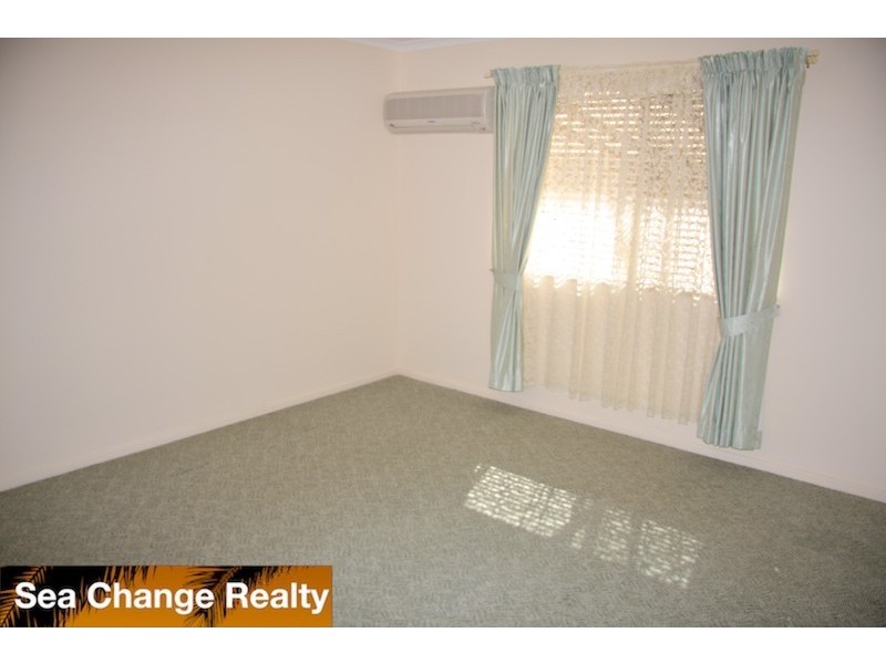 2/63 Hewitt Sreet, Emu Park QLD 4710