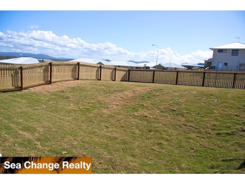 11 The Link, Emu Park QLD 4710