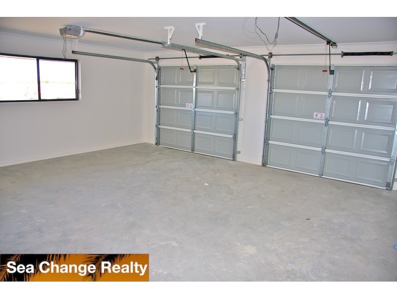 11 The Link, Emu Park QLD 4710