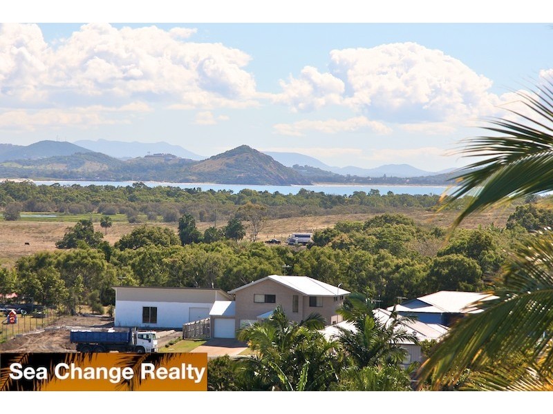 125 Fountain Street, Emu Park QLD 4710