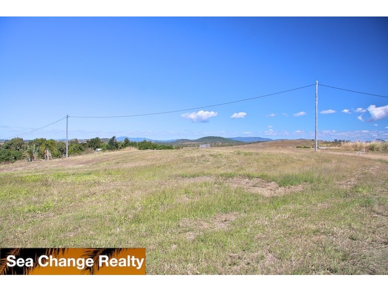 125 Fountain Street, Emu Park QLD 4710