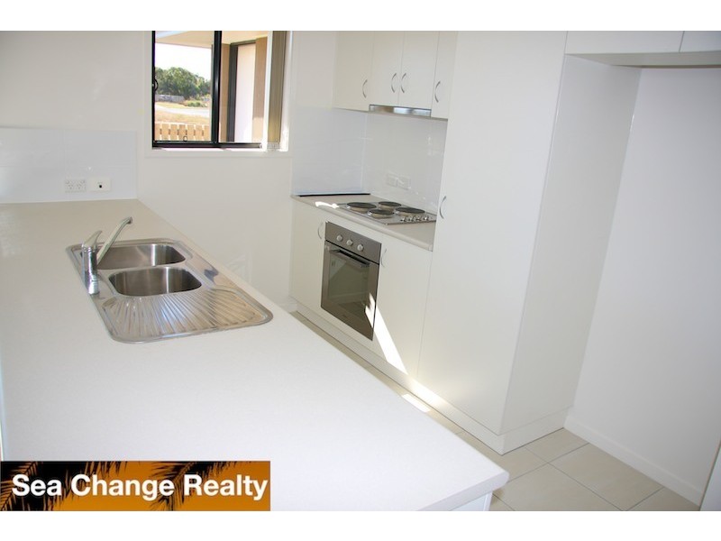 8 Sorrento Way, Emu Park QLD 4710