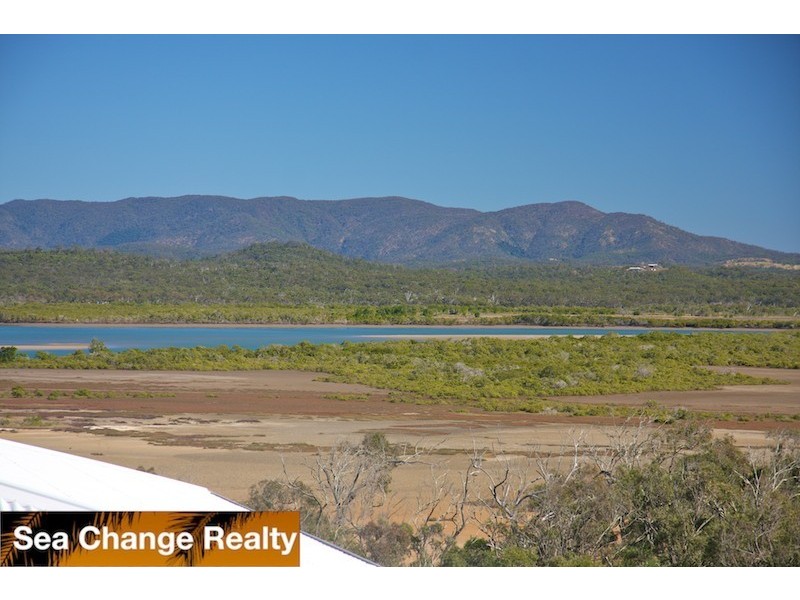 8 The Peak, Emu Park QLD 4710