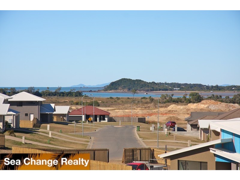 8 The Peak, Emu Park QLD 4710