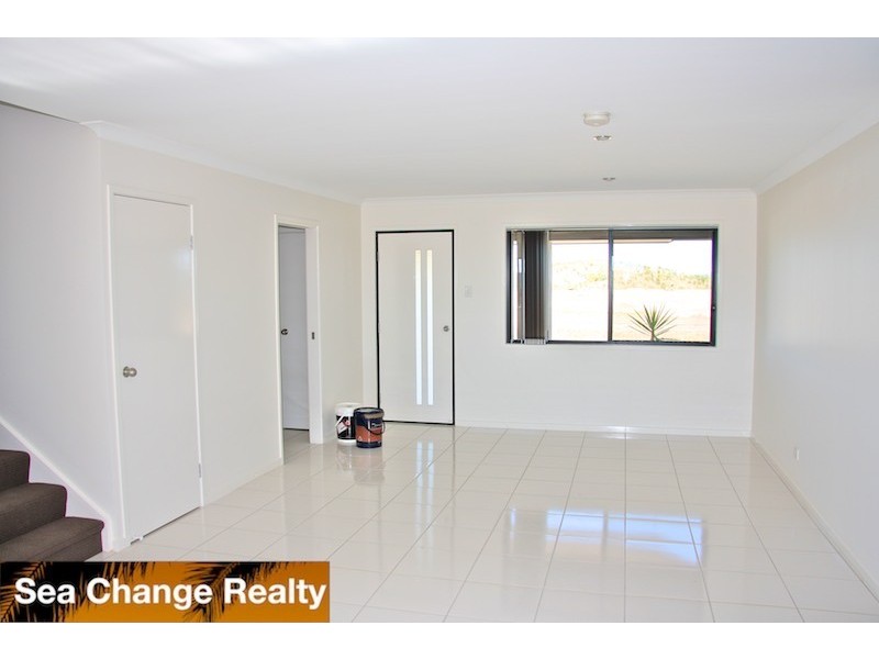 8 The Peak, Emu Park QLD 4710