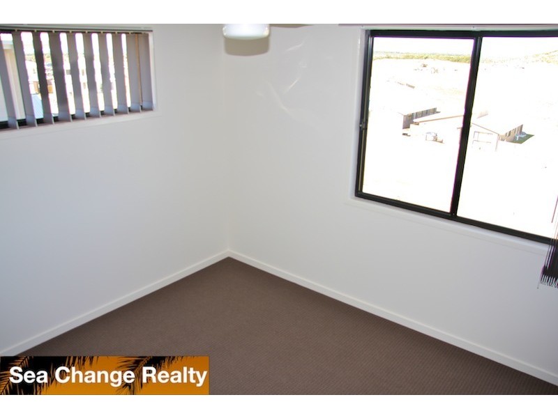 8 The Peak, Emu Park QLD 4710