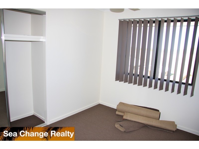 8 The Peak, Emu Park QLD 4710