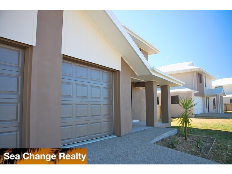 8 The Peak, Emu Park QLD 4710