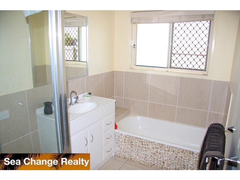 11 Sorrento Way, Emu Park QLD 4710