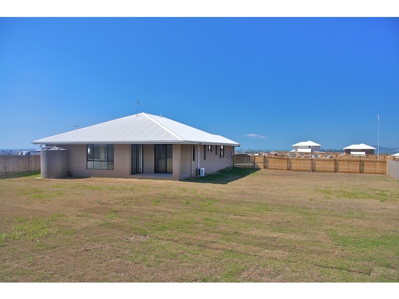 4 The Link, Emu Park QLD 4710