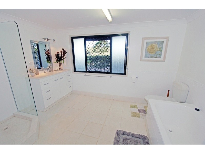 8 Marries Road, Rockhampton QLD 4700