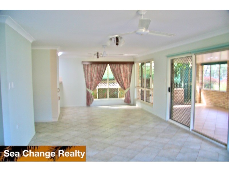 72 Schofield Parade, Keppel Sands QLD 4702